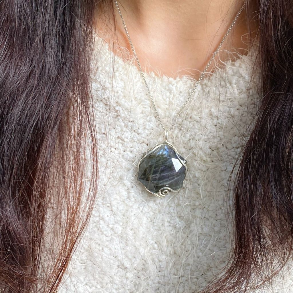 Handcrafted Labradorite Crystal Necklace for Deep Sleep & Positive Energy
